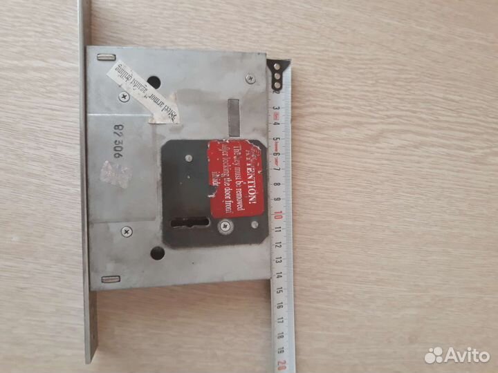 Замок дверной врезной kale бу