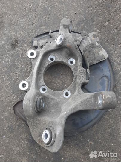 Кулак задний левый Mercedes C-Class W205 651.921