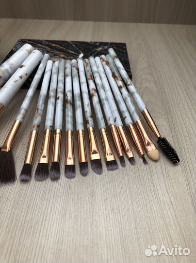 Набор профессиональных кистей для макияжа 15 шт