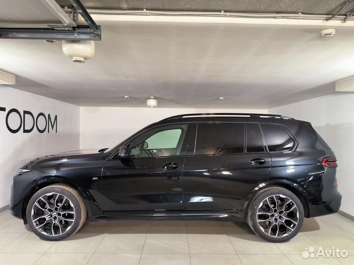 BMW X7 3.0 AT, 2024