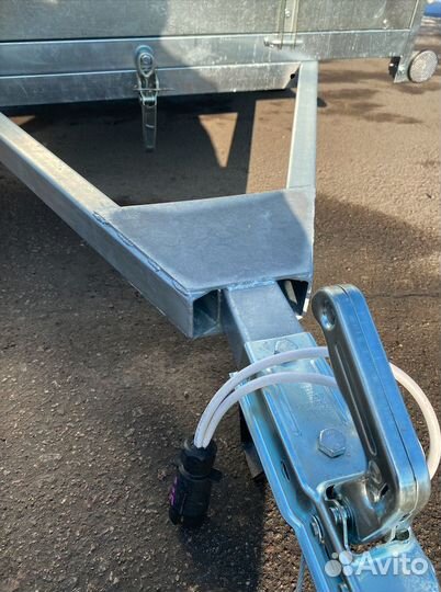 Прицеп на легковой автомобиль