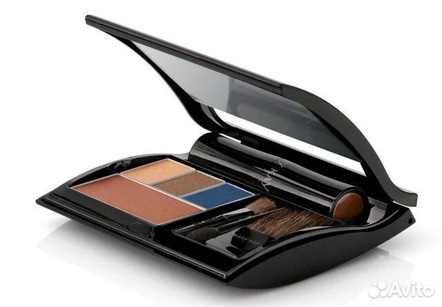 Футляры с зеркалом Мэри Кэй