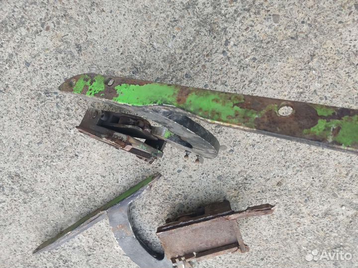 Петли на Ламбо двери