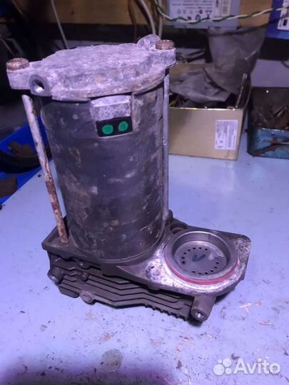 Компрессор пневмоподвески хитачи амк Ленд Ровер