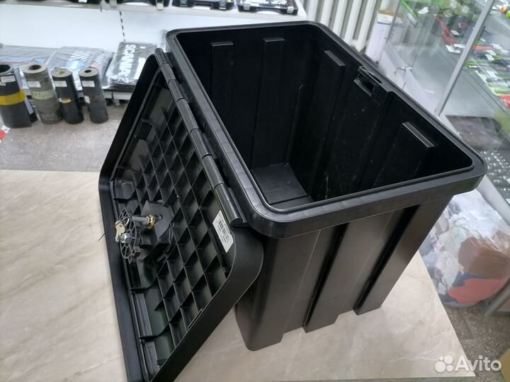 Daken Just, 41,5 л Италия