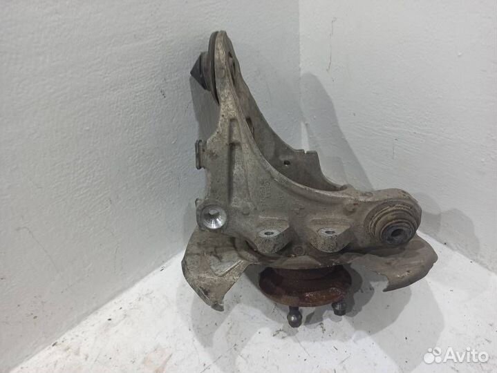 Кулак задний левый бмв X6 F16