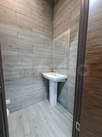 Торговая площадь на первой линии 125 м²