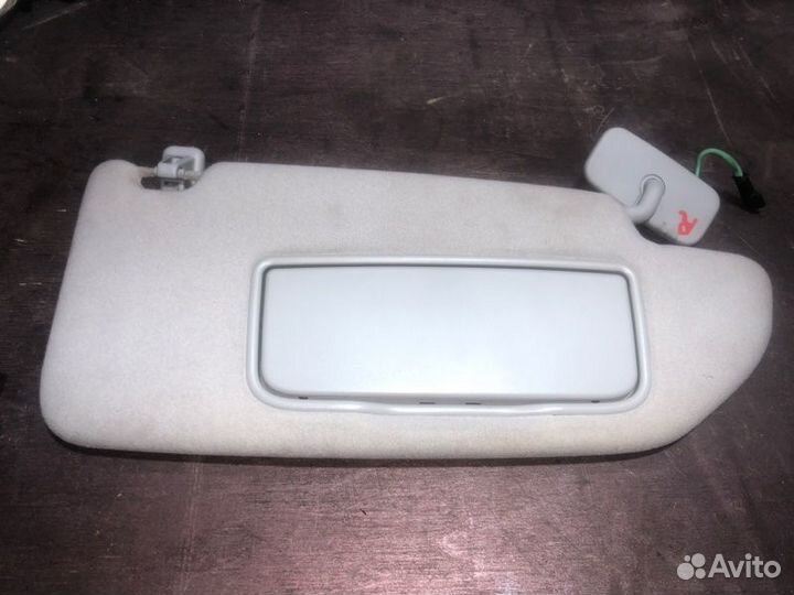 Козырек солнцезащитный правый Volvo S60 sedan