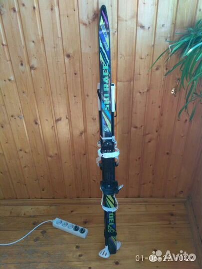Лыжи Ski Race пластиковые 130см. Новые с палками