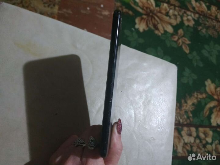 Телефон Huawei