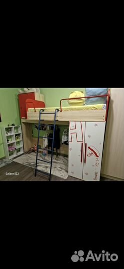 Детская кроватка