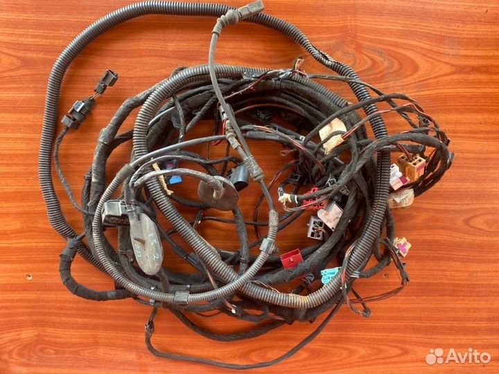 Проводка салона задняя левая Vw Transporter T5 ахb