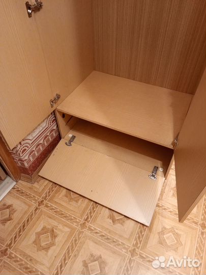 Шкаф с антресолью