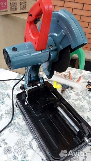 Электрическая отрезная пила