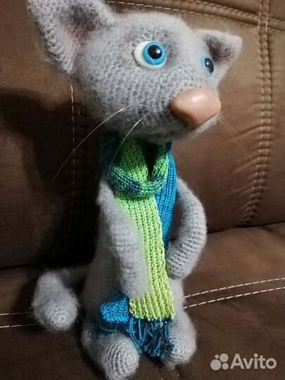 Игрушка вязаная Котик. Ручная работа