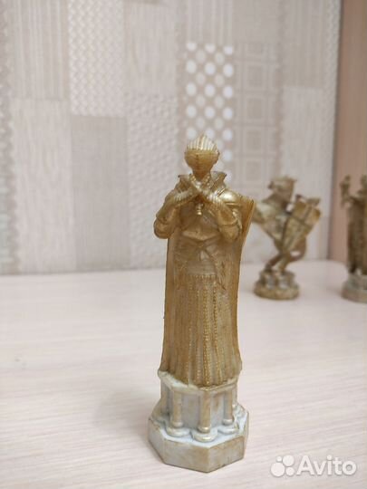 Шахматные фигуры из серии 