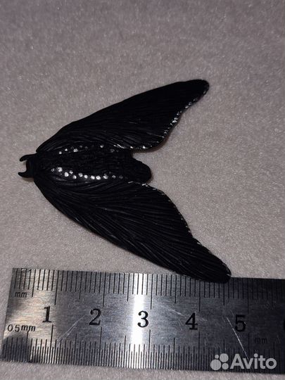 Брошь ручной работы