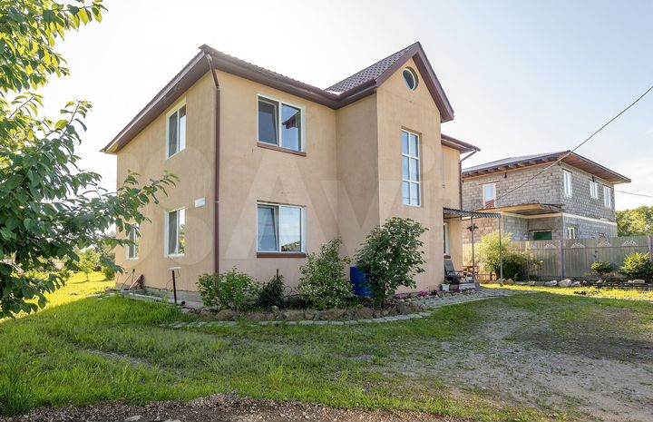 Дом 161,6 м² на участке 11,4 сот.