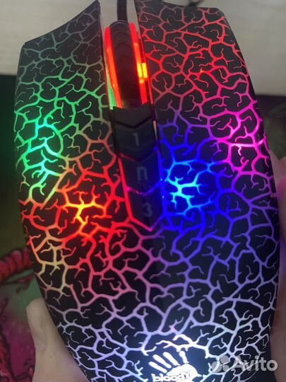 Игровая мышь Bloody A7 с игровым ковриком