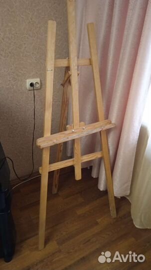Мольберт художественный