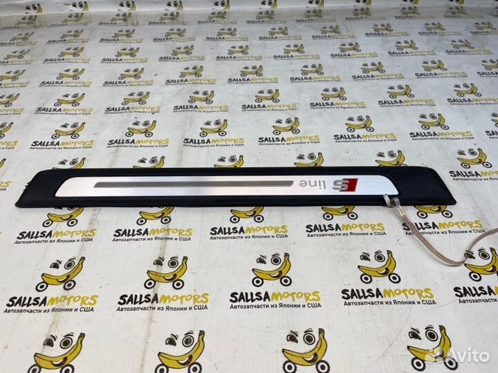 Накладка на порог передняя правая Audi Q7 4M cyrb