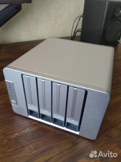 TerraMaster F4-210 NAS (Сетевое хранилище)