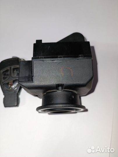 Замок зажигания с ключом на Мерседес