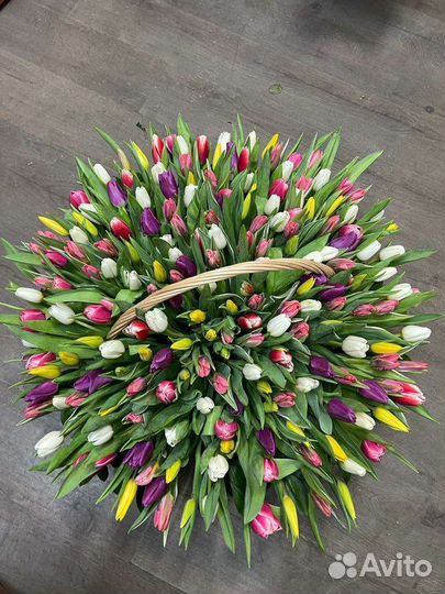 Тюльпаны цветы букеты розы корзины