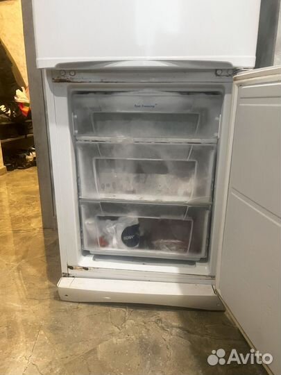 Холодильник