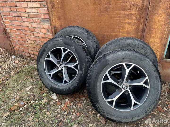 Gislaved NordFrost 100 SUV 215/70 R16 100T