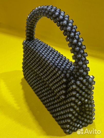 Сумка из бусин ручной работы