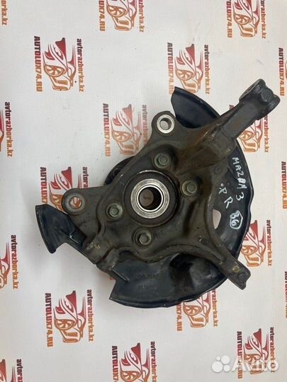 Кулак поворотный передний правый Mazda 3 BM