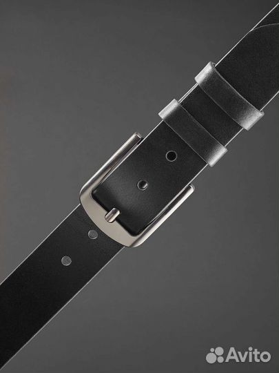 Ремень кожанный в деревянной коробке