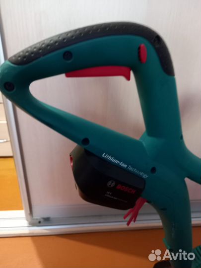 Триммер Bosch art 26 li