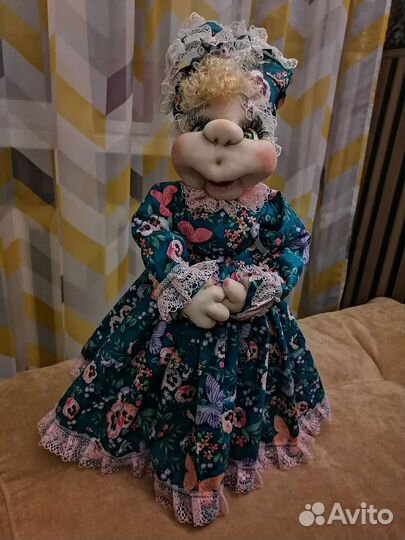 Кукла грелка на чайник, ручная работа