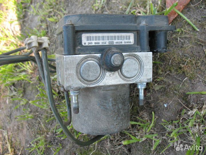 Блок ABS Nissan Primera P12