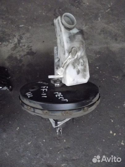 Усилитель тормозов вакуумный Ford Focus 2