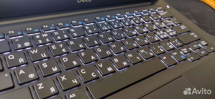 Dell latitude 7390 i7/16/ssd512/FHD12