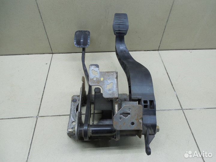 Блок педалей Fusion 2002-2012