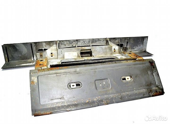 Накладка переднего бампера, центральная mercedes-b