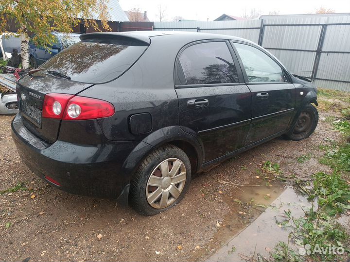 Крыло заднее правое chevrolet lacetti хетчбек