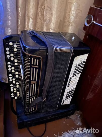Баян