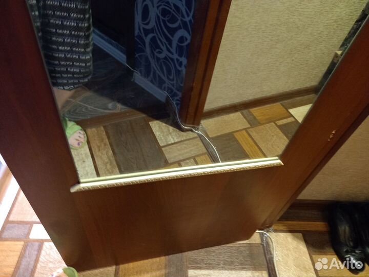 Зеркало настенное