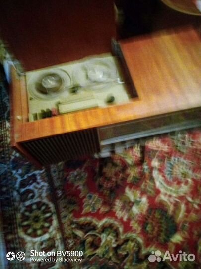 Ламповый радиоприемник с бабиным магнитофоном