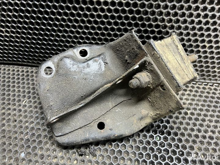 Подушка/опора двигателя Renault 19