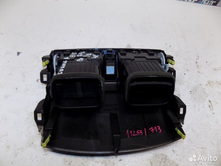 Дефлектор воздушный Corolla E15 2006-2013