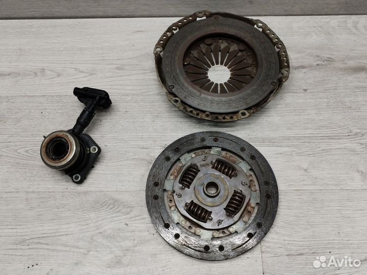 Комплект сцепления Ford Focus 1.6 1.8