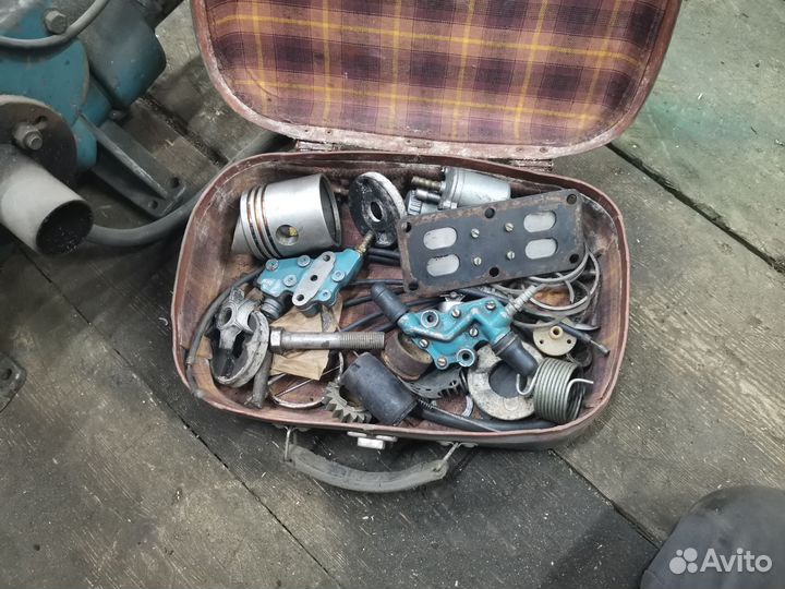 Двигатель см-557