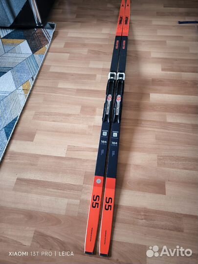 Беговые лыжи atomic redster s5