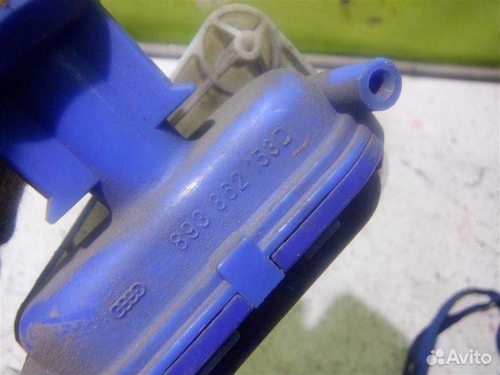 Активатор замка двери Ауди 80 90 Б3